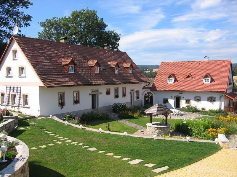 Hotel Capkuv Statek à Hořičky Extérieur photo